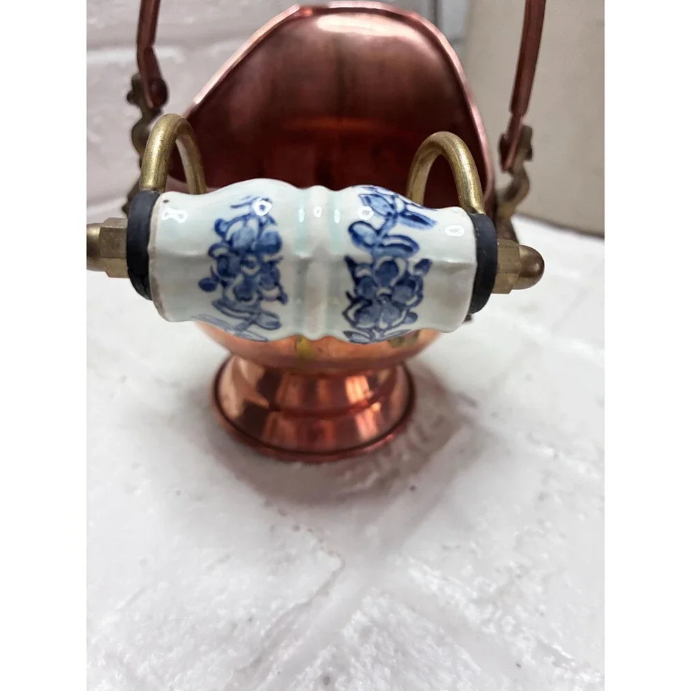 Small Copper Coal Scuttle Bucket Lion Heads Porcelain Handle Made in Ireland